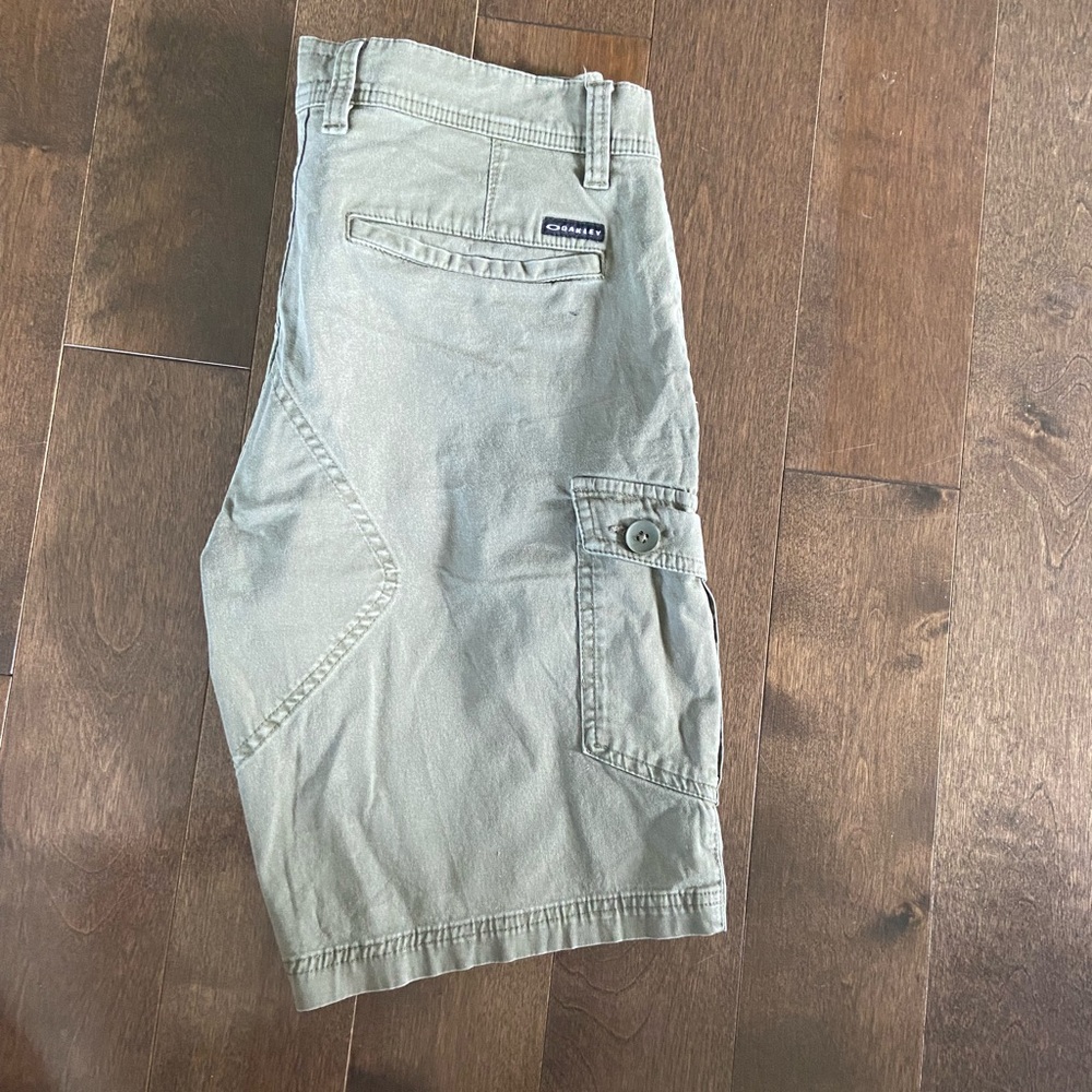 Men’s OAKLEY cargo shorts